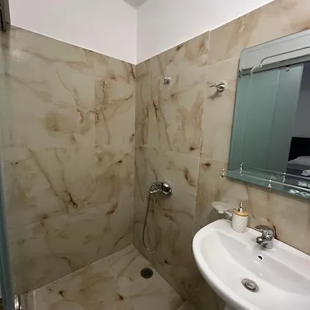 Annas Apartament Borsh